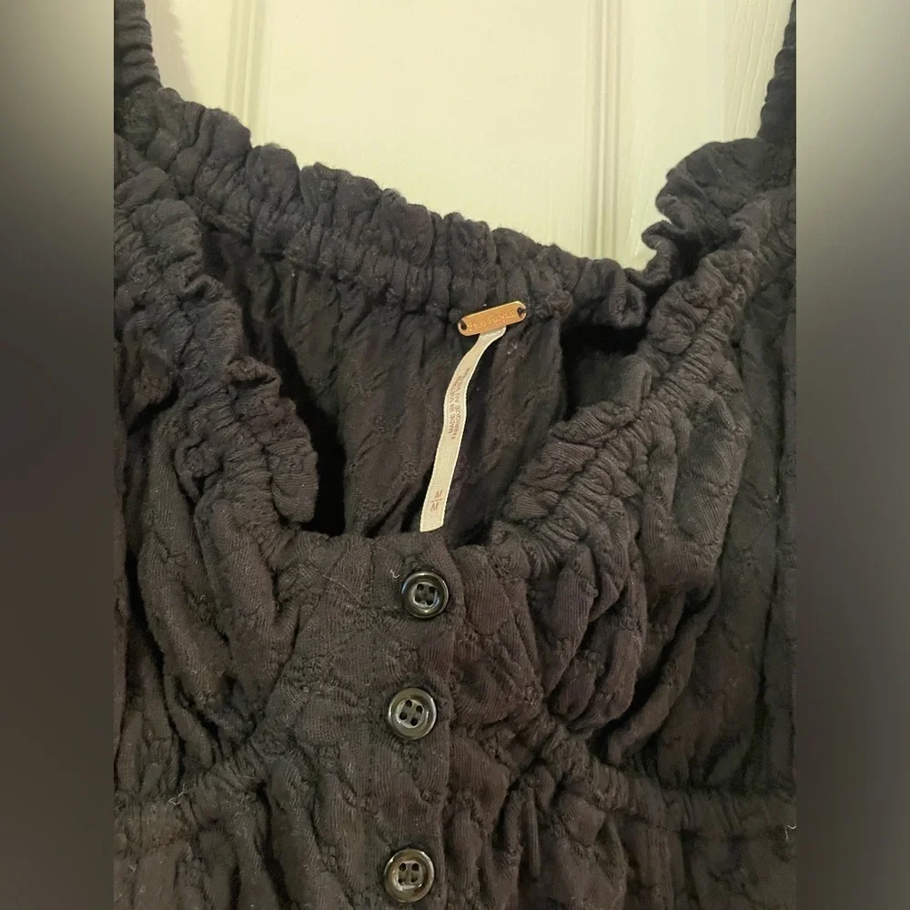 Free people long sleeve crop top women’s size M